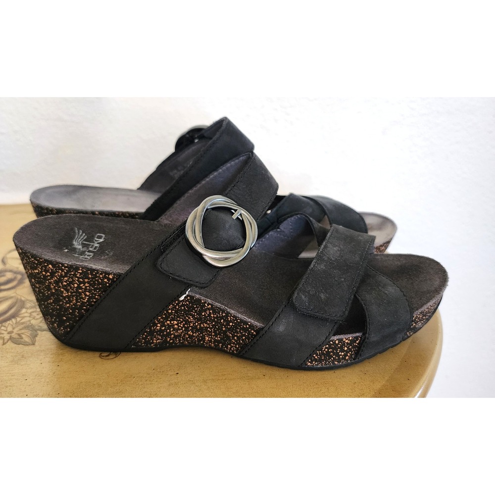 Dansko EU 38 US 7.5 to 8 Black Leather Wedge Buckle Sandals Casual Minimalist